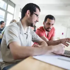 Praca w Niemczech po studiach: Jak uniknąć najczęstszych błędów?