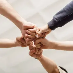 Jak motywować pracowników bez pieniędzy? Skuteczne metody pozafinansowe