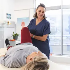 Fizjoterapia praca po studiach: jakie są najlepsze możliwości zatrudnienia?