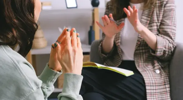 Psycholog po studiach podyplomowych – dlaczego to nie wystarczy?