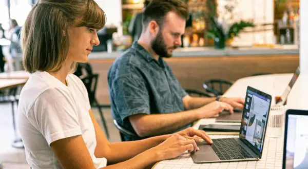 Jak outsourcing pracowników wspiera rozwój firm?