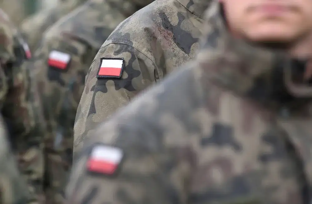 Zdjęcie Ile lat trzeba służyć w wojsku po studiach wojskowych? Sprawdź to!